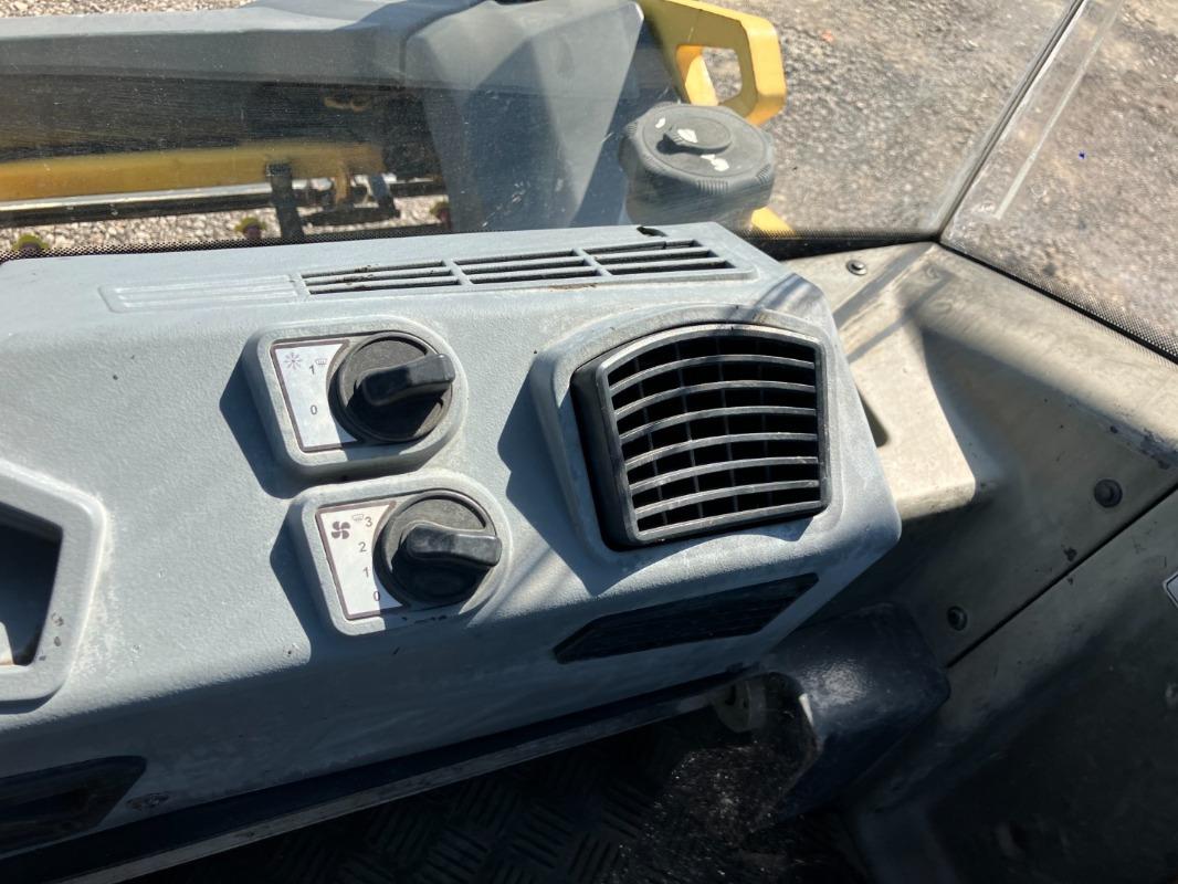 BOMAG DE BW 161 AD-5 Stage IIIb/Tier 4i - Cestovni valjak: slika BOMAG DE BW 161 AD-5 Stage IIIb/Tier 4i - Cestovni valjak BOMAG DE BW 161 AD-5 Stage IIIb/Tier 4i - Cestovni valjak: slika BOMAG DE BW 161 AD-5 Stage IIIb/Tier 4i - Cestovni valjak
