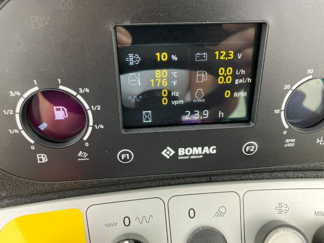BOMAG DE BW 177 D-5 Stage V/Tier 4f - Valjak: slika BOMAG DE BW 177 D-5 Stage V/Tier 4f - Valjak BOMAG DE BW 177 D-5 Stage V/Tier 4f - Valjak: slika BOMAG DE BW 177 D-5 Stage V/Tier 4f - Valjak