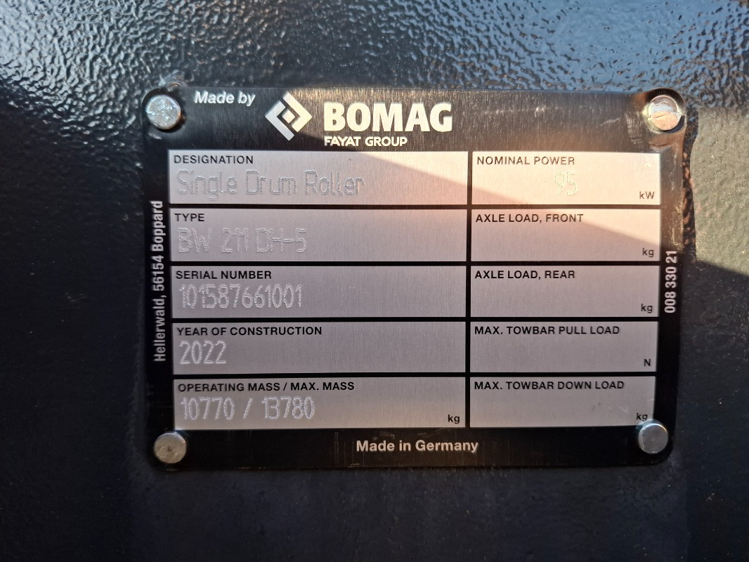 BOMAG DE BW 211 DH-5 Stage IV/TIER4f - Kompaktor: slika BOMAG DE BW 211 DH-5 Stage IV/TIER4f - Kompaktor BOMAG DE BW 211 DH-5 Stage IV/TIER4f - Kompaktor: slika BOMAG DE BW 211 DH-5 Stage IV/TIER4f - Kompaktor