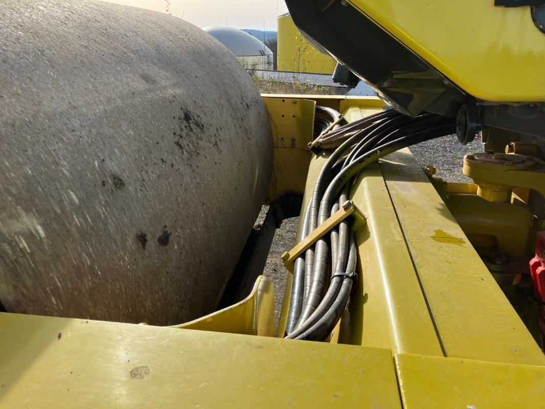 Valjak BOMAG DE BW 226 BVC-5 Stage IIIa/Tier 3: slika Valjak BOMAG DE BW 226 BVC-5 Stage IIIa/Tier 3 Valjak BOMAG DE BW 226 BVC-5 Stage IIIa/Tier 3: slika Valjak BOMAG DE BW 226 BVC-5 Stage IIIa/Tier 3