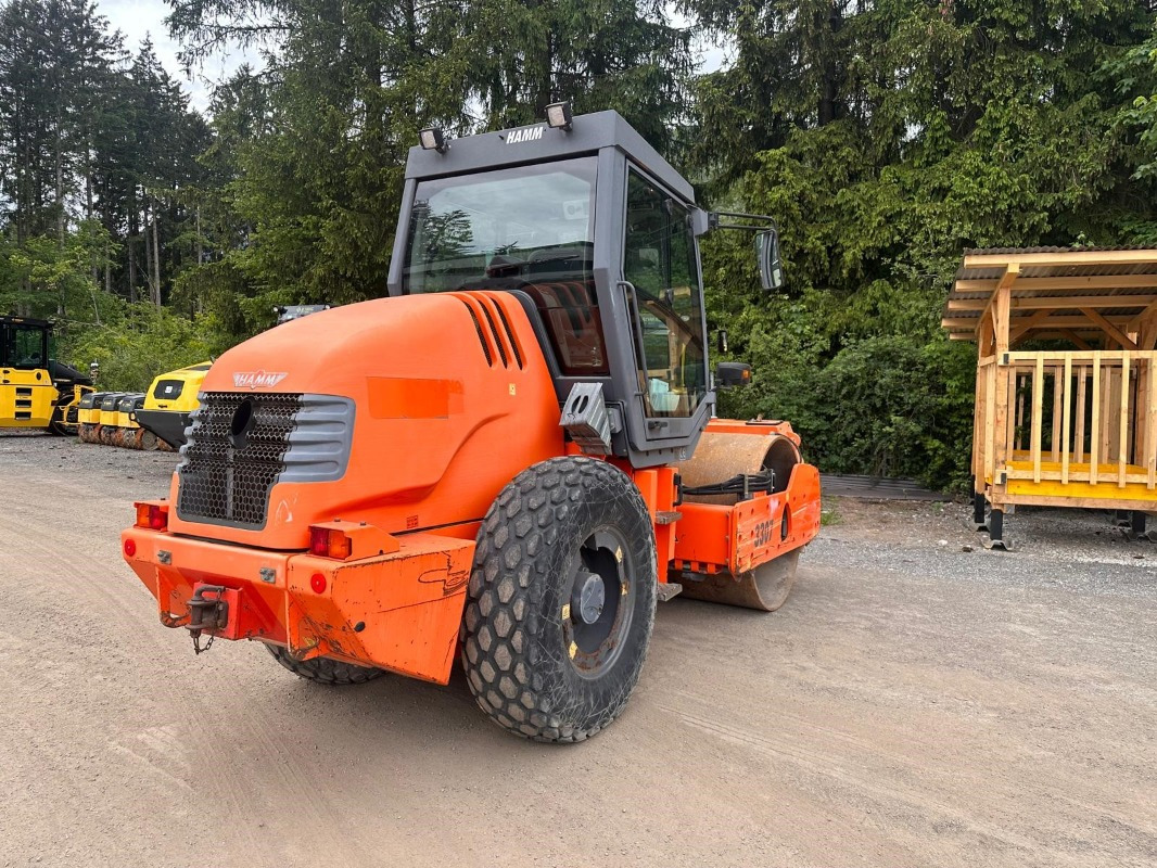 HAMM 3307 - Kompaktor: slika HAMM 3307 - Kompaktor HAMM 3307 - Kompaktor: slika HAMM 3307 - Kompaktor