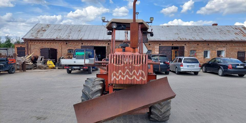 Koparka łańcuchowa Ditch Witch 8020 85KM - Trenčer: slika Koparka łańcuchowa Ditch Witch 8020 85KM - Trenčer Koparka łańcuchowa Ditch Witch 8020 85KM - Trenčer: slika Koparka łańcuchowa Ditch Witch 8020 85KM - Trenčer