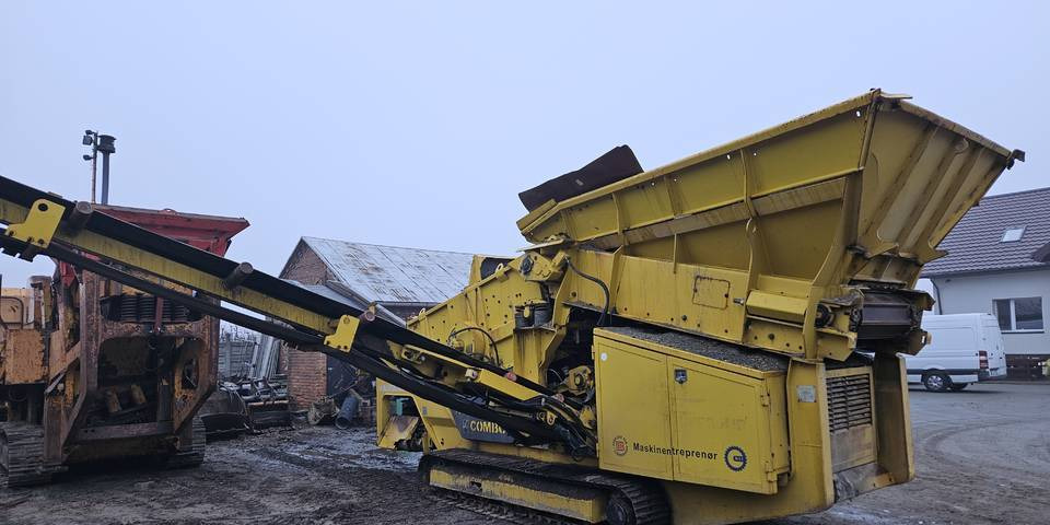 Przesiewacz mobilny Keestrack Combo 17t - Screener: slika Przesiewacz mobilny Keestrack Combo 17t - Screener Przesiewacz mobilny Keestrack Combo 17t - Screener: slika Przesiewacz mobilny Keestrack Combo 17t - Screener