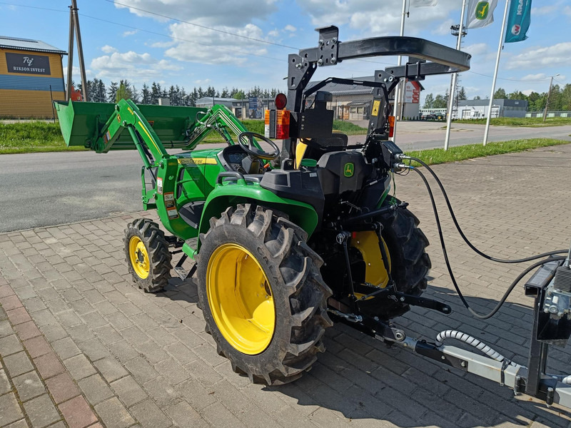John Deere 3038E Vahva Jussi 400 - Traktor: slika John Deere 3038E Vahva Jussi 400 - Traktor John Deere 3038E Vahva Jussi 400 - Traktor: slika John Deere 3038E Vahva Jussi 400 - Traktor