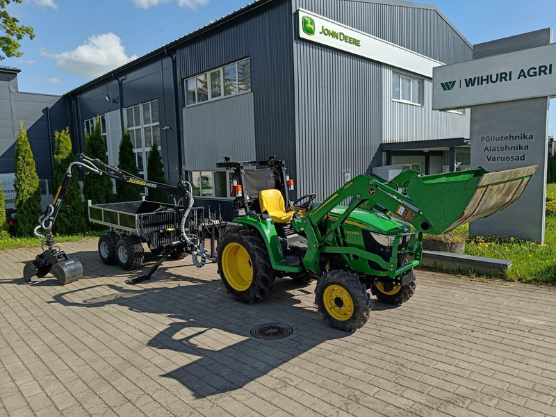John Deere 3038E Vahva Jussi 400 - Traktor: slika John Deere 3038E Vahva Jussi 400 - Traktor John Deere 3038E Vahva Jussi 400 - Traktor: slika John Deere 3038E Vahva Jussi 400 - Traktor