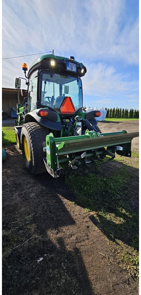 John Deere 4052R - Traktor: slika John Deere 4052R - Traktor John Deere 4052R - Traktor: slika John Deere 4052R - Traktor