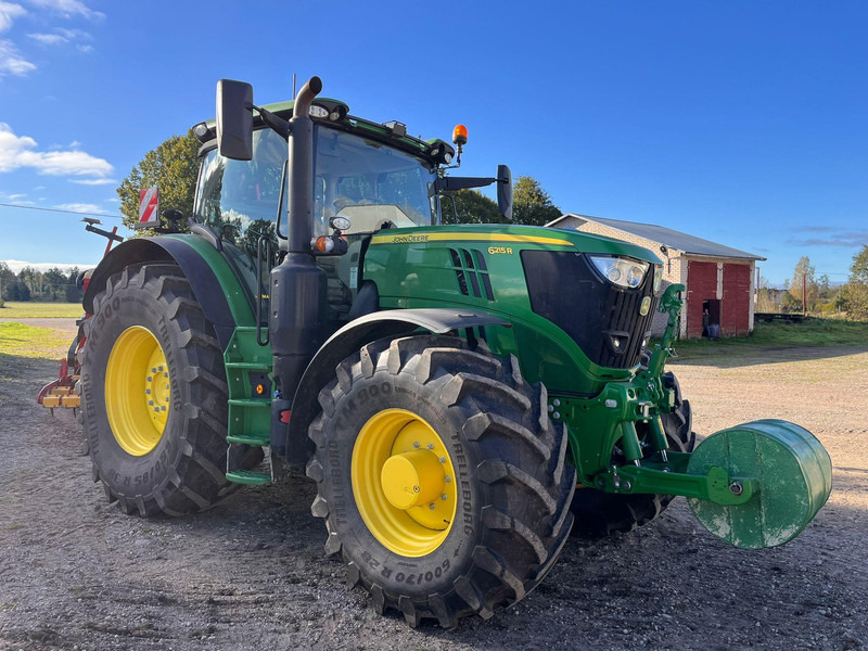 John Deere 6215R Autopowr - Traktor: slika John Deere 6215R Autopowr - Traktor John Deere 6215R Autopowr - Traktor: slika John Deere 6215R Autopowr - Traktor