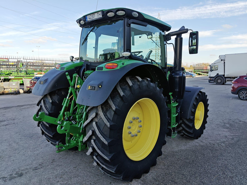John Deere 6215R Autopowr - Traktor: slika John Deere 6215R Autopowr - Traktor John Deere 6215R Autopowr - Traktor: slika John Deere 6215R Autopowr - Traktor