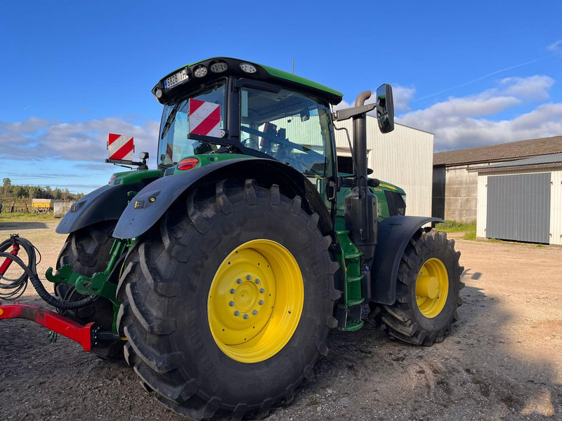 John Deere 6215R Autopowr - Traktor: slika John Deere 6215R Autopowr - Traktor John Deere 6215R Autopowr - Traktor: slika John Deere 6215R Autopowr - Traktor