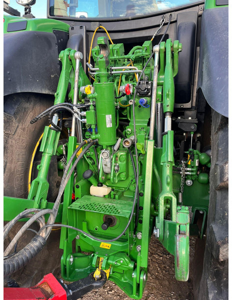John Deere 6215R Autopowr - Traktor: slika John Deere 6215R Autopowr - Traktor John Deere 6215R Autopowr - Traktor: slika John Deere 6215R Autopowr - Traktor