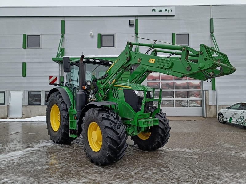 John Deere 6215R - Traktor: slika John Deere 6215R - Traktor John Deere 6215R - Traktor: slika John Deere 6215R - Traktor