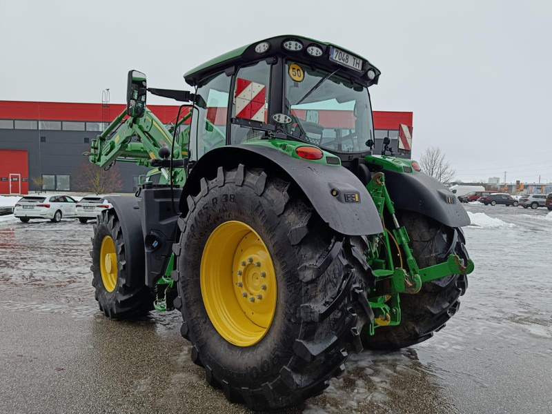 John Deere 6215R - Traktor: slika John Deere 6215R - Traktor John Deere 6215R - Traktor: slika John Deere 6215R - Traktor