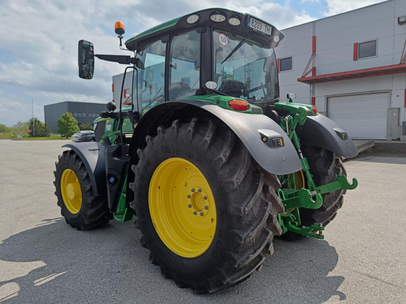 John Deere 6R 155 Autopower - Traktor: slika John Deere 6R 155 Autopower - Traktor John Deere 6R 155 Autopower - Traktor: slika John Deere 6R 155 Autopower - Traktor