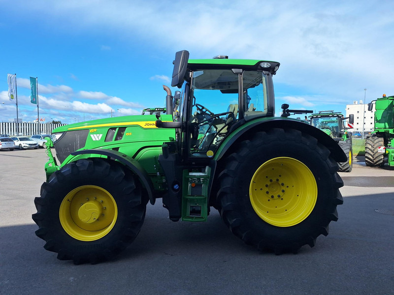 John Deere 6R 155 - Traktor: slika John Deere 6R 155 - Traktor John Deere 6R 155 - Traktor: slika John Deere 6R 155 - Traktor