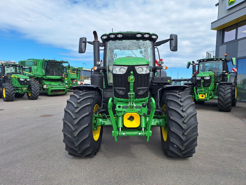 John Deere 6R 175 - Traktor: slika John Deere 6R 175 - Traktor John Deere 6R 175 - Traktor: slika John Deere 6R 175 - Traktor