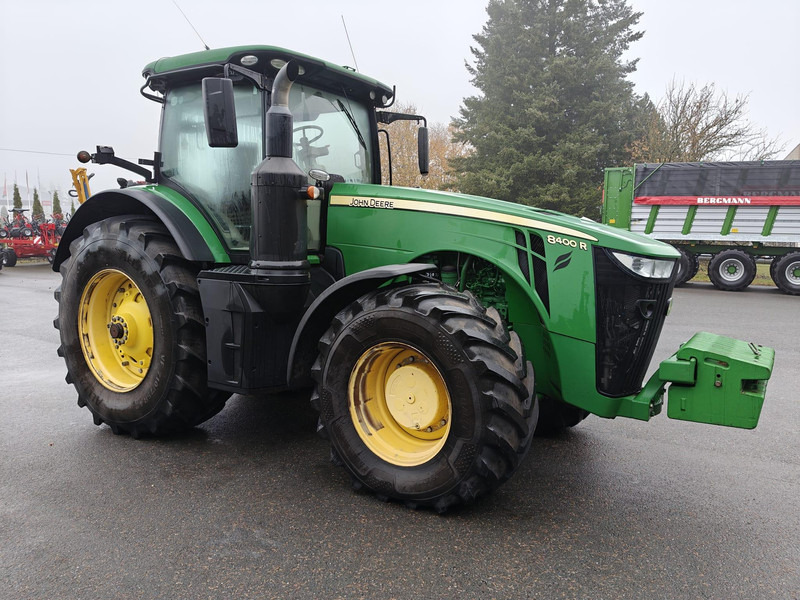 John Deere 8400R - Traktor: slika John Deere 8400R - Traktor John Deere 8400R - Traktor: slika John Deere 8400R - Traktor