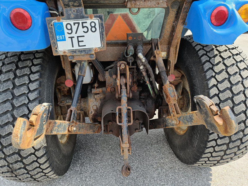 Traktor New Holland Boomer 40: slika Traktor New Holland Boomer 40 Traktor New Holland Boomer 40: slika Traktor New Holland Boomer 40