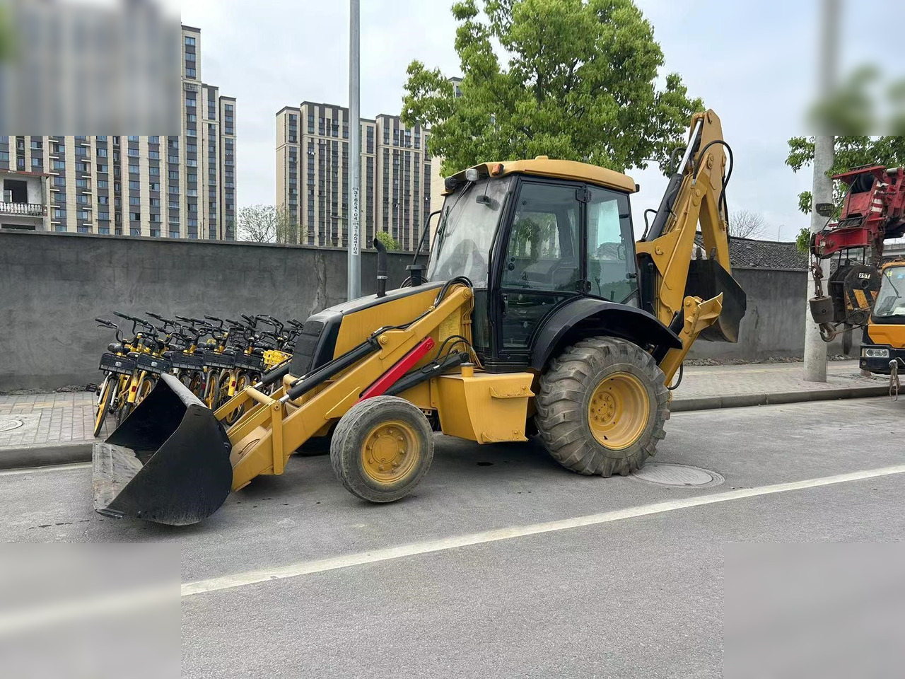 CASE 580 - Rovokopač-utovarivač: slika CASE 580 - Rovokopač-utovarivač CASE 580 - Rovokopač-utovarivač: slika CASE 580 - Rovokopač-utovarivač