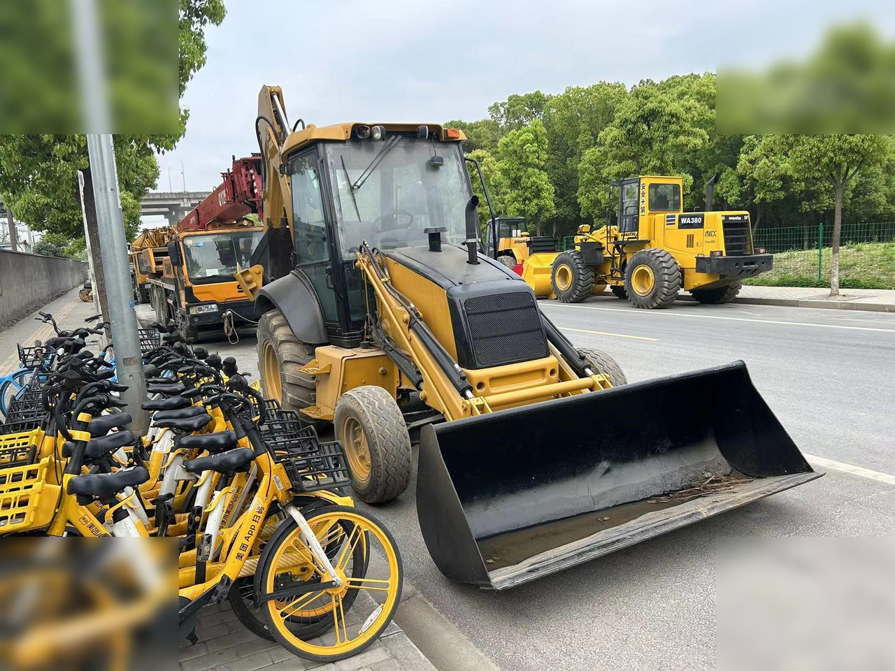 CASE 580 - Rovokopač-utovarivač: slika CASE 580 - Rovokopač-utovarivač CASE 580 - Rovokopač-utovarivač: slika CASE 580 - Rovokopač-utovarivač