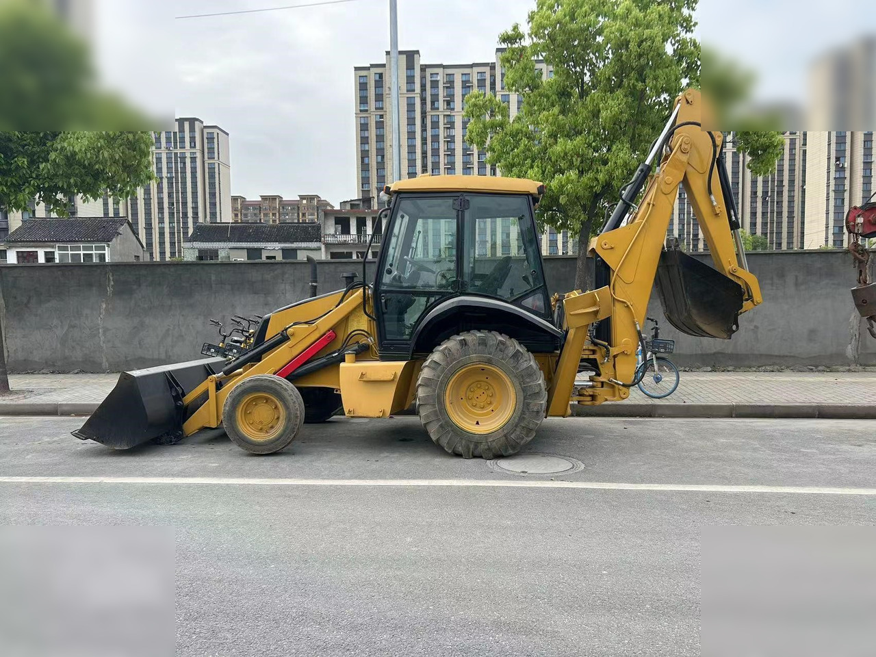 CASE 580 - Rovokopač-utovarivač: slika CASE 580 - Rovokopač-utovarivač CASE 580 - Rovokopač-utovarivač: slika CASE 580 - Rovokopač-utovarivač