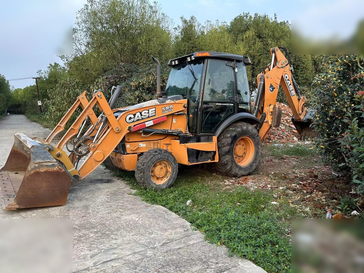 CASE 580 - Rovokopač-utovarivač: slika CASE 580 - Rovokopač-utovarivač CASE 580 - Rovokopač-utovarivač: slika CASE 580 - Rovokopač-utovarivač