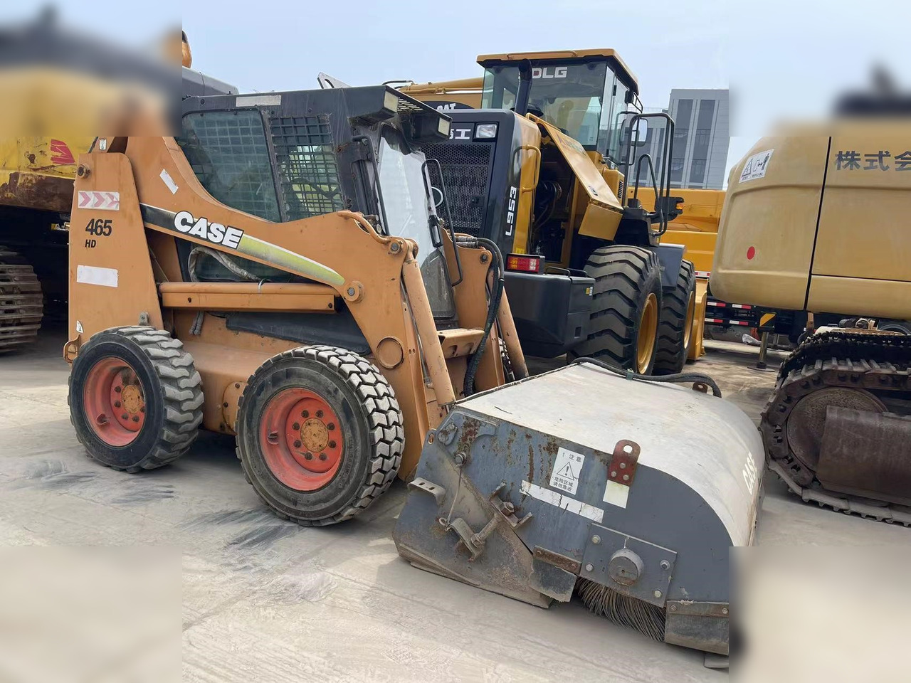 CASE 85XT - Mini utovarivač: slika CASE 85XT - Mini utovarivač CASE 85XT - Mini utovarivač: slika CASE 85XT - Mini utovarivač