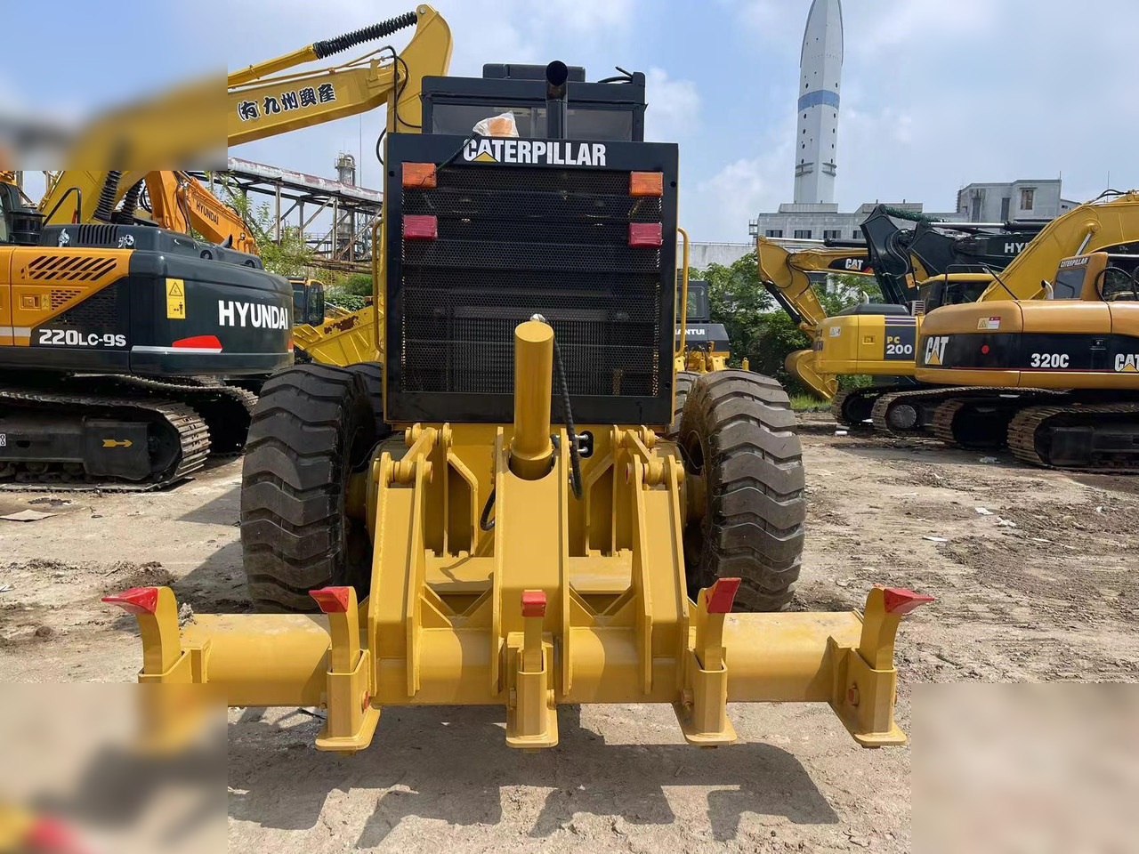 CATERPILLAR 120H - Grejder: slika CATERPILLAR 120H - Grejder CATERPILLAR 120H - Grejder: slika CATERPILLAR 120H - Grejder