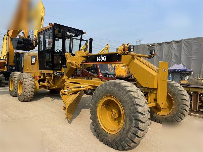 CATERPILLAR 140G - Grejder: slika CATERPILLAR 140G - Grejder CATERPILLAR 140G - Grejder: slika CATERPILLAR 140G - Grejder