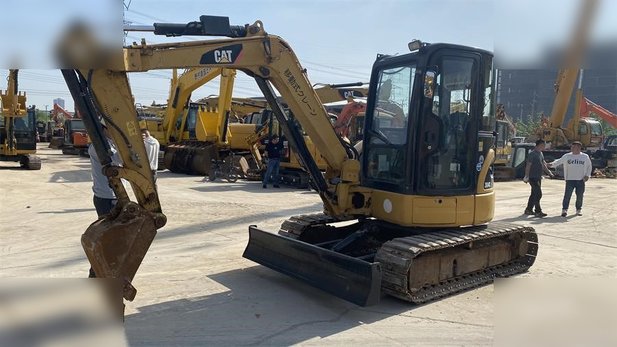 CATERPILLAR 304C - Mini bager: slika CATERPILLAR 304C - Mini bager CATERPILLAR 304C - Mini bager: slika CATERPILLAR 304C - Mini bager