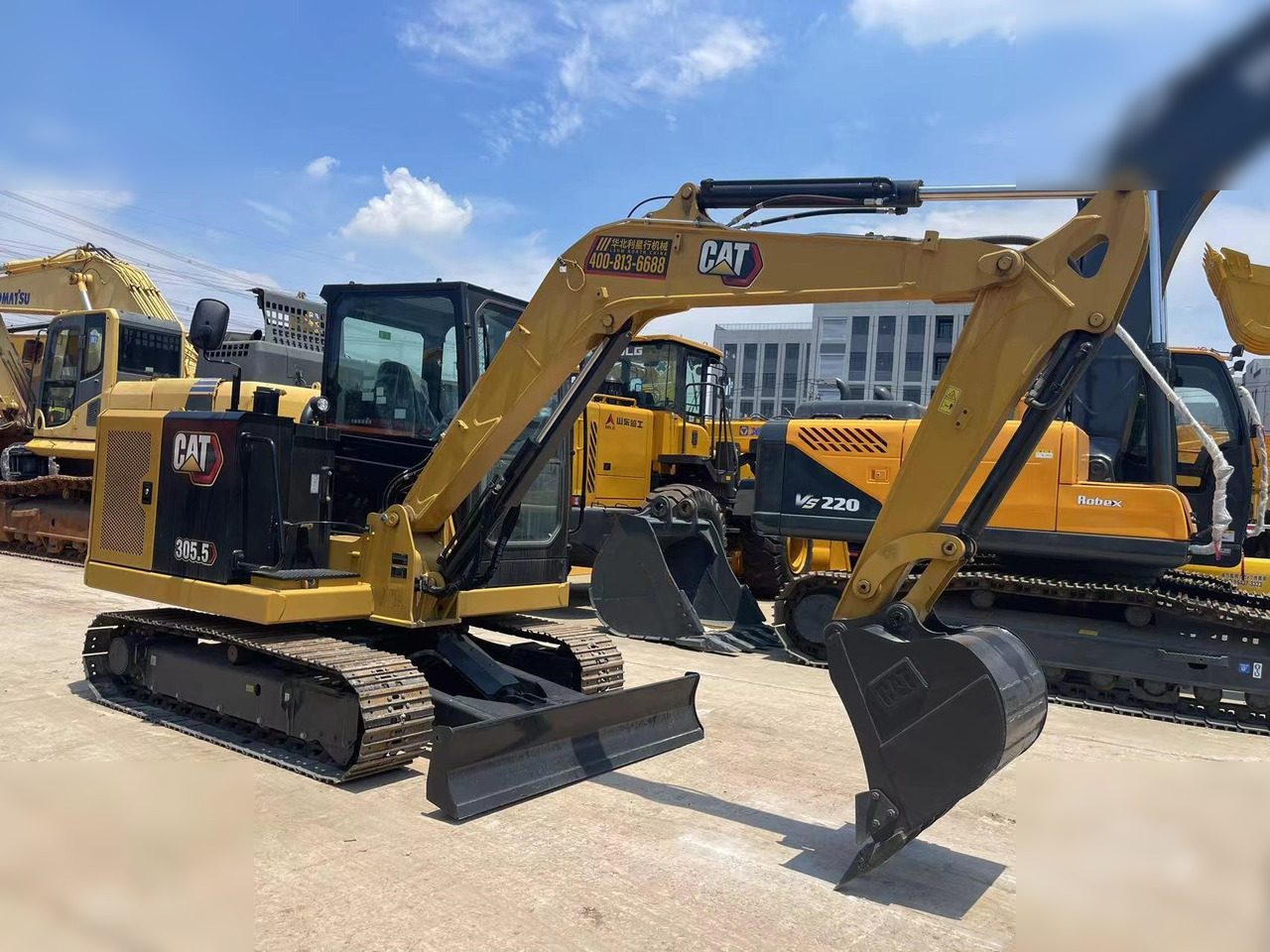CATERPILLAR 305.5 - Mini bager: slika CATERPILLAR 305.5 - Mini bager CATERPILLAR 305.5 - Mini bager: slika CATERPILLAR 305.5 - Mini bager