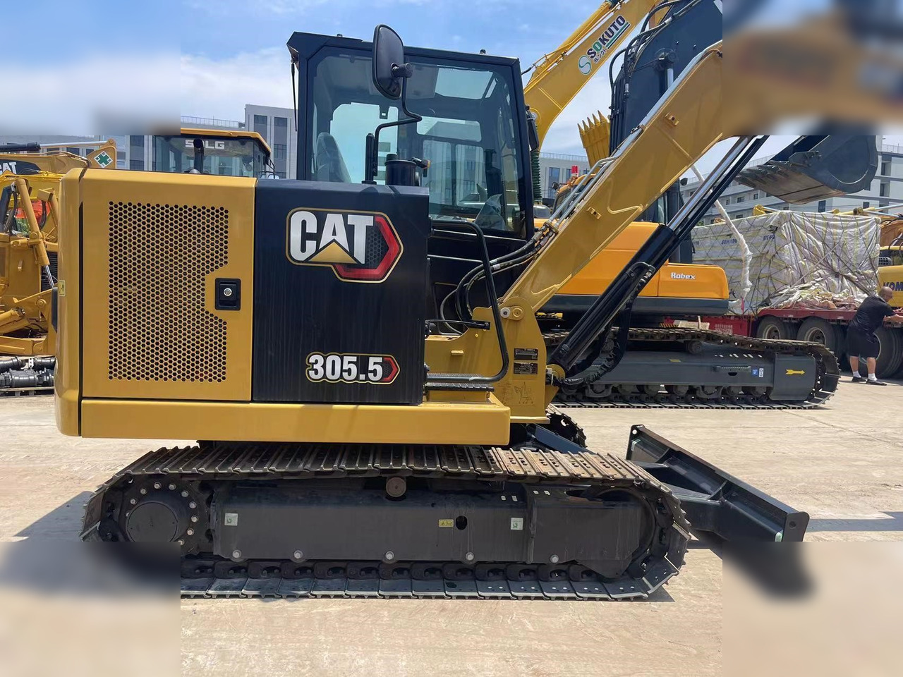 CATERPILLAR 305.5 - Mini bager: slika CATERPILLAR 305.5 - Mini bager CATERPILLAR 305.5 - Mini bager: slika CATERPILLAR 305.5 - Mini bager