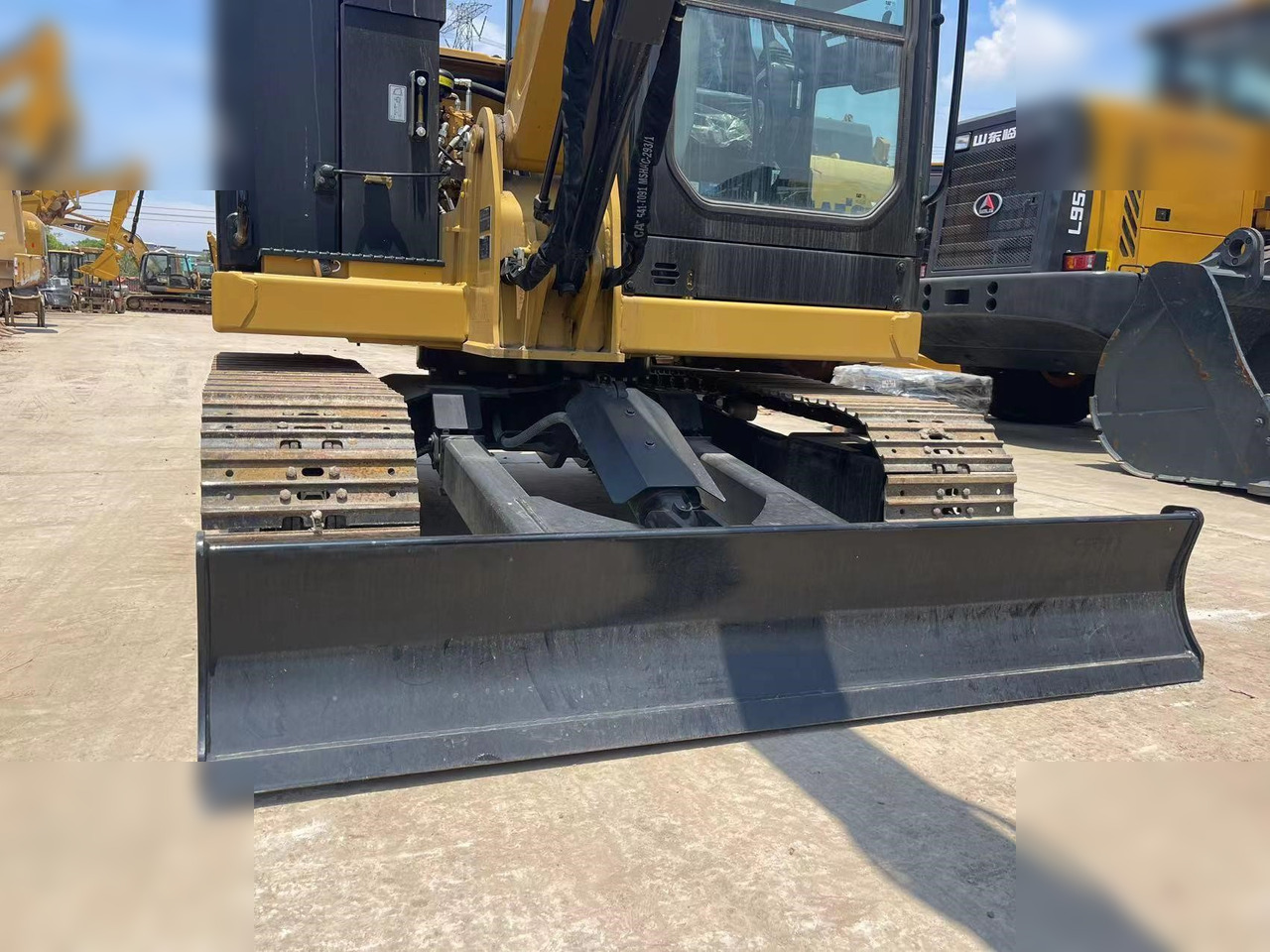 CATERPILLAR 305.5 - Mini bager: slika CATERPILLAR 305.5 - Mini bager CATERPILLAR 305.5 - Mini bager: slika CATERPILLAR 305.5 - Mini bager