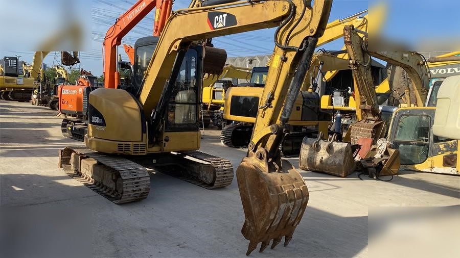 CATERPILLAR 305C CR - Mini bager: slika CATERPILLAR 305C CR - Mini bager CATERPILLAR 305C CR - Mini bager: slika CATERPILLAR 305C CR - Mini bager