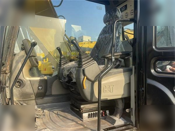 Bager gusjeničar CATERPILLAR 312D: slika Bager gusjeničar CATERPILLAR 312D