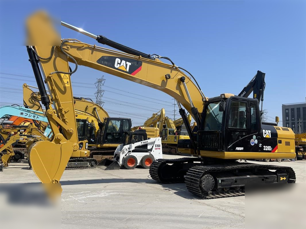 CATERPILLAR 320D2 - Bager gusjeničar: slika CATERPILLAR 320D2 - Bager gusjeničar CATERPILLAR 320D2 - Bager gusjeničar: slika CATERPILLAR 320D2 - Bager gusjeničar