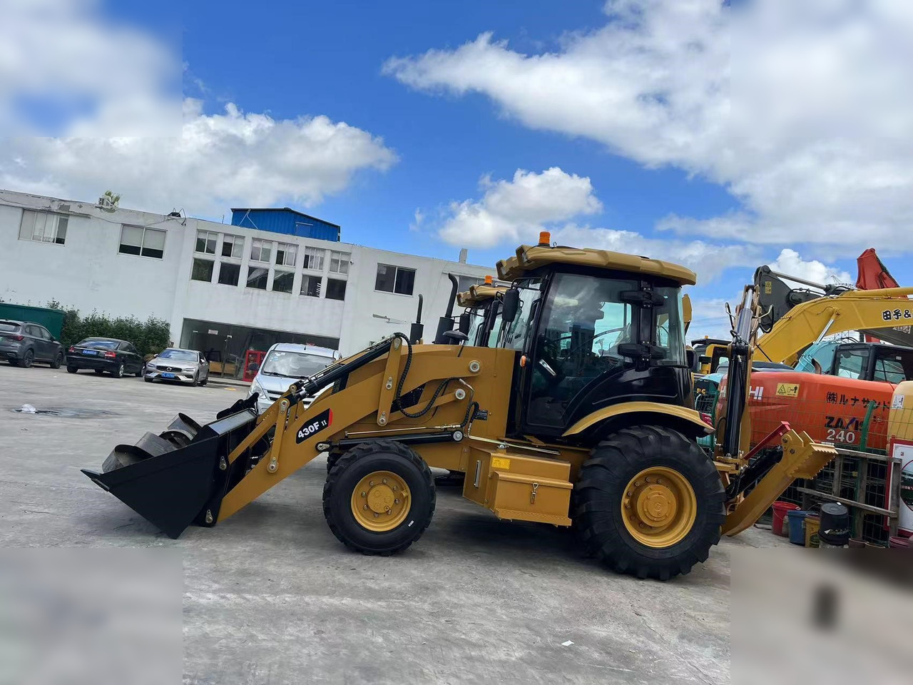 CATERPILLAR 430F2 - Rovokopač-utovarivač: slika CATERPILLAR 430F2 - Rovokopač-utovarivač CATERPILLAR 430F2 - Rovokopač-utovarivač: slika CATERPILLAR 430F2 - Rovokopač-utovarivač