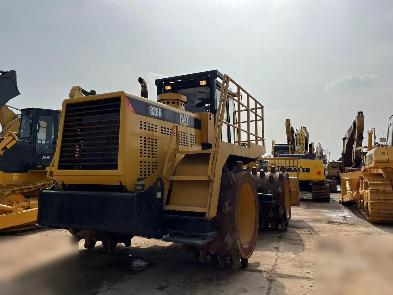 CATERPILLAR 826G - Kompaktor: slika CATERPILLAR 826G - Kompaktor CATERPILLAR 826G - Kompaktor: slika CATERPILLAR 826G - Kompaktor