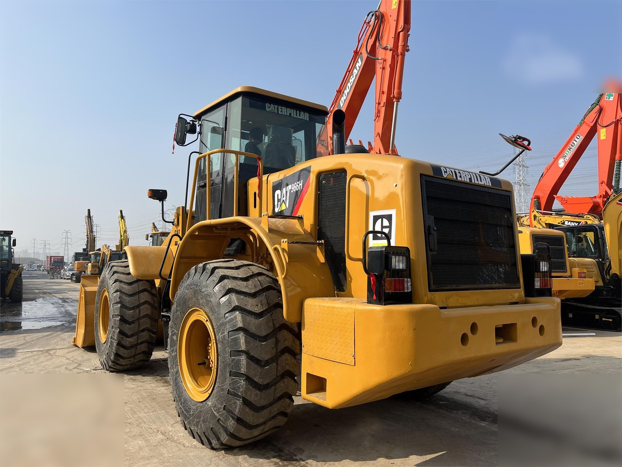 CATERPILLAR 966H - Utovarivač na kotačima: slika CATERPILLAR 966H - Utovarivač na kotačima CATERPILLAR 966H - Utovarivač na kotačima: slika CATERPILLAR 966H - Utovarivač na kotačima