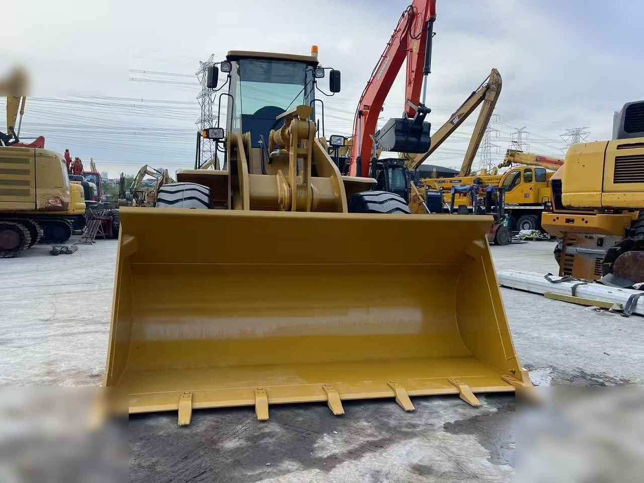 CATERPILLAR 966H - Utovarivač na kotačima: slika CATERPILLAR 966H - Utovarivač na kotačima CATERPILLAR 966H - Utovarivač na kotačima: slika CATERPILLAR 966H - Utovarivač na kotačima