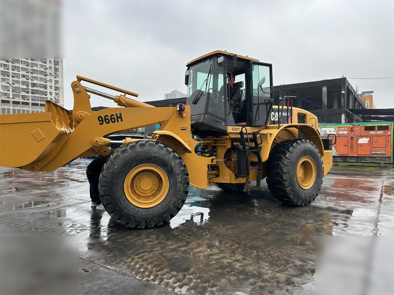 CATERPILLAR 966H - Utovarivač na kotačima: slika CATERPILLAR 966H - Utovarivač na kotačima CATERPILLAR 966H - Utovarivač na kotačima: slika CATERPILLAR 966H - Utovarivač na kotačima