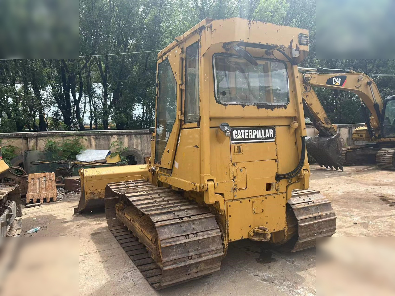CATERPILLAR D5C - Buldožer: slika CATERPILLAR D5C - Buldožer CATERPILLAR D5C - Buldožer: slika CATERPILLAR D5C - Buldožer