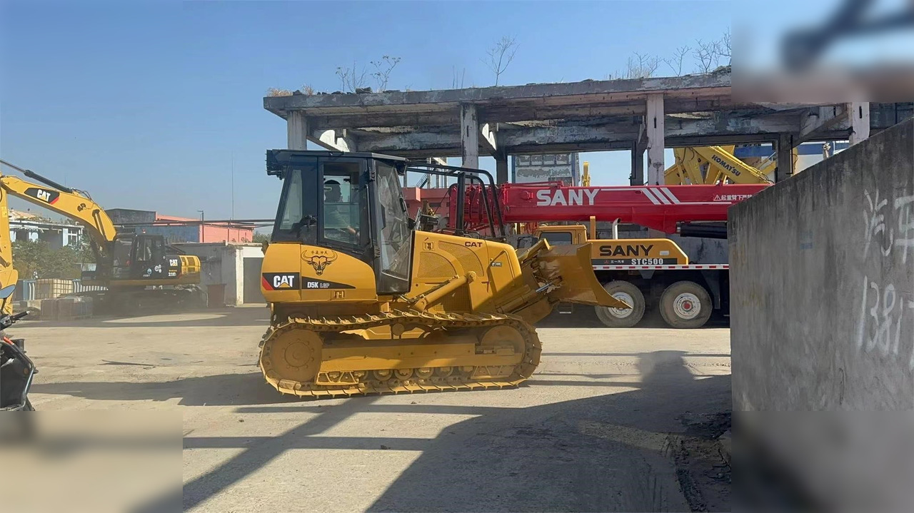 CATERPILLAR D5K LGP - Buldožer: slika CATERPILLAR D5K LGP - Buldožer CATERPILLAR D5K LGP - Buldožer: slika CATERPILLAR D5K LGP - Buldožer