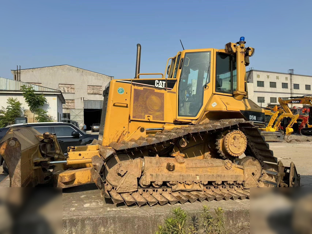CATERPILLAR D5N - Buldožer: slika CATERPILLAR D5N - Buldožer CATERPILLAR D5N - Buldožer: slika CATERPILLAR D5N - Buldožer