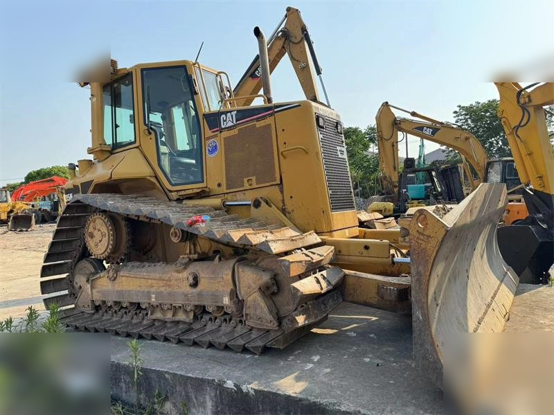 CATERPILLAR D5N - Buldožer: slika CATERPILLAR D5N - Buldožer CATERPILLAR D5N - Buldožer: slika CATERPILLAR D5N - Buldožer