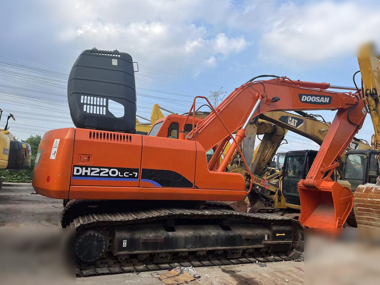 DOOSAN DH220 LC-7 - Bager gusjeničar: slika DOOSAN DH220 LC-7 - Bager gusjeničar DOOSAN DH220 LC-7 - Bager gusjeničar: slika DOOSAN DH220 LC-7 - Bager gusjeničar