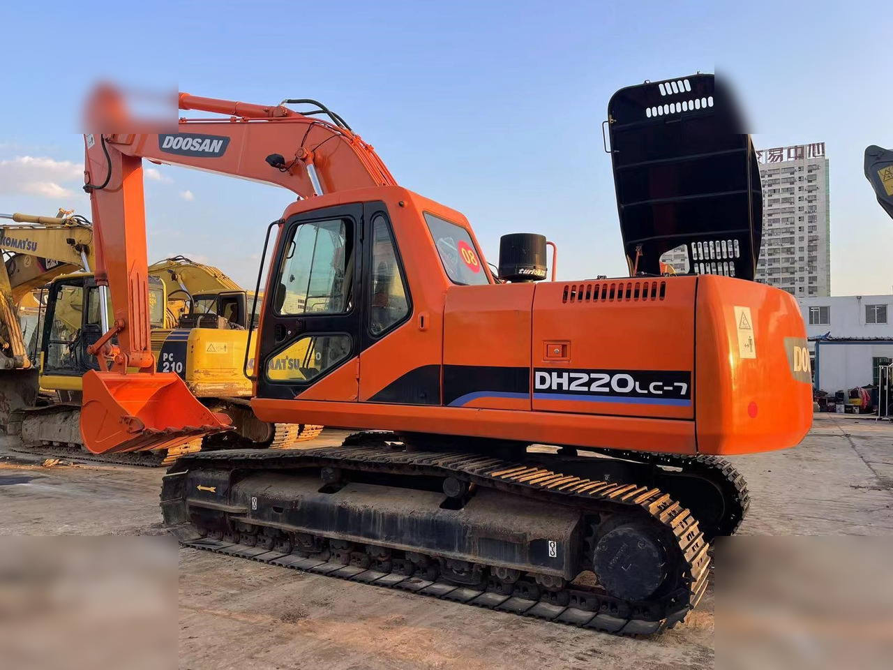 DOOSAN DH220 LC-7 - Bager gusjeničar: slika DOOSAN DH220 LC-7 - Bager gusjeničar DOOSAN DH220 LC-7 - Bager gusjeničar: slika DOOSAN DH220 LC-7 - Bager gusjeničar
