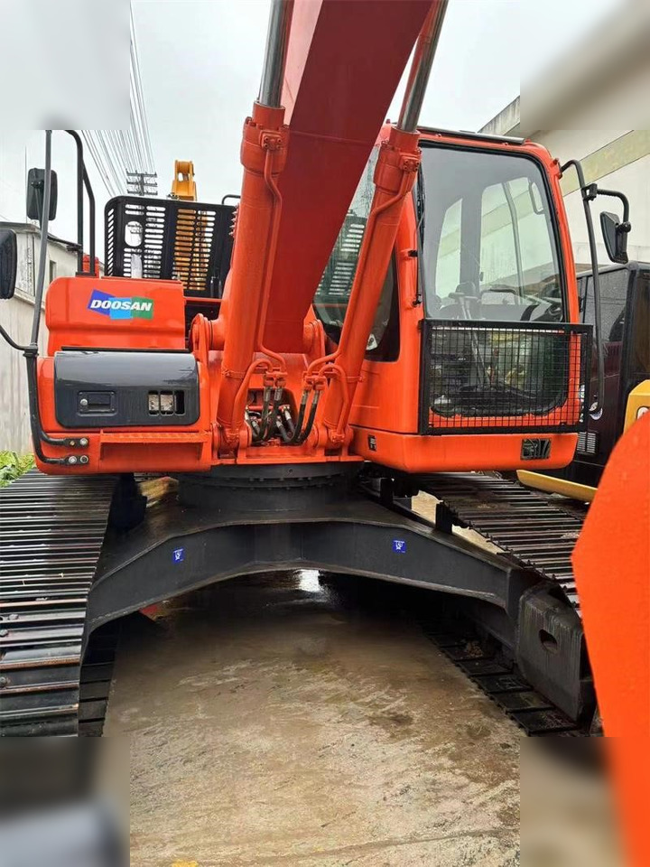 DOOSAN DX225 LC-5 - Bager gusjeničar: slika DOOSAN DX225 LC-5 - Bager gusjeničar DOOSAN DX225 LC-5 - Bager gusjeničar: slika DOOSAN DX225 LC-5 - Bager gusjeničar