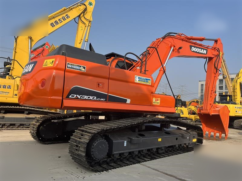 DOOSAN DX300 LC-9C - Bager gusjeničar: slika DOOSAN DX300 LC-9C - Bager gusjeničar DOOSAN DX300 LC-9C - Bager gusjeničar: slika DOOSAN DX300 LC-9C - Bager gusjeničar