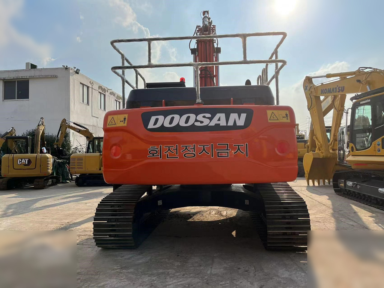 DOOSAN DX300 LC-9C - Bager gusjeničar: slika DOOSAN DX300 LC-9C - Bager gusjeničar DOOSAN DX300 LC-9C - Bager gusjeničar: slika DOOSAN DX300 LC-9C - Bager gusjeničar