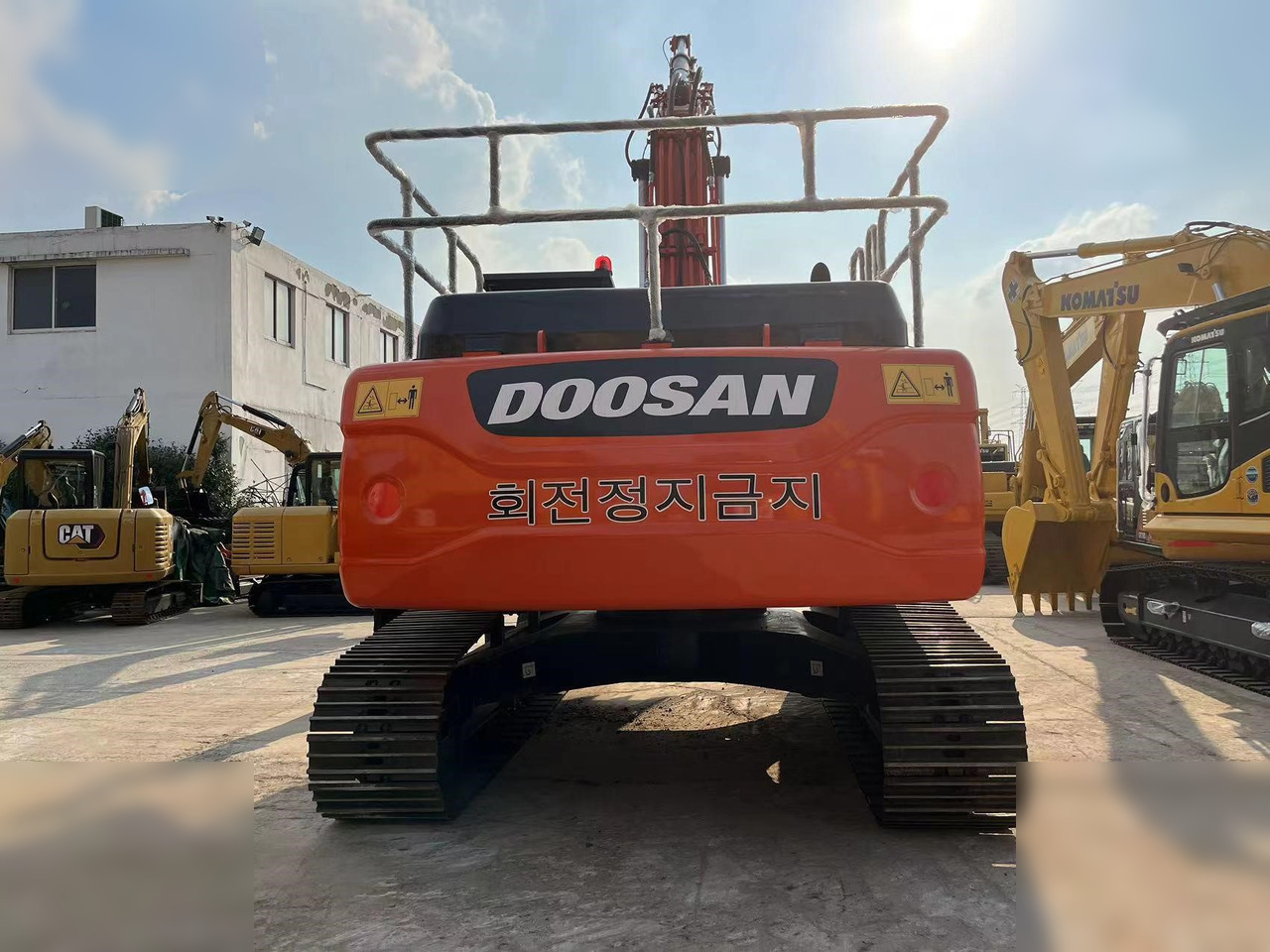 DOOSAN DX300 LC-9C - Bager gusjeničar: slika DOOSAN DX300 LC-9C - Bager gusjeničar DOOSAN DX300 LC-9C - Bager gusjeničar: slika DOOSAN DX300 LC-9C - Bager gusjeničar